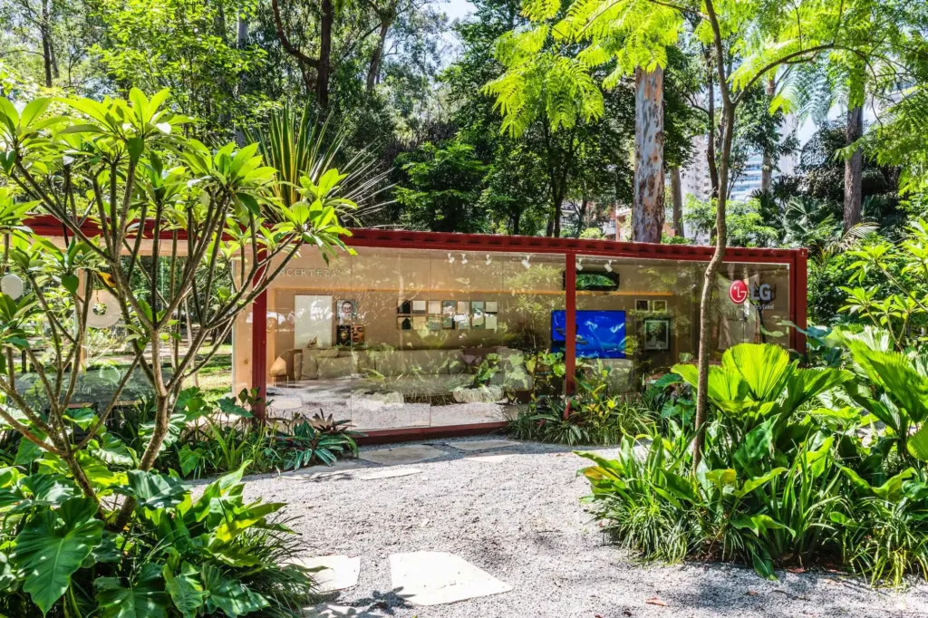 Plantio e paisagismo: dicas para escolher a árvore certa Escolher a árvore adequada para um jardim, calçada ou área de lazer é um passo essencial em qualquer projeto de plantio e paisagismo.